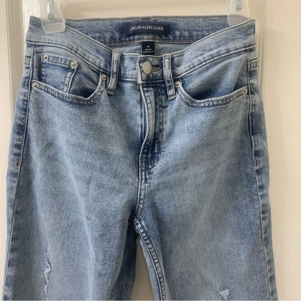 Calvin Klein Size 25 Mom Jeans Size